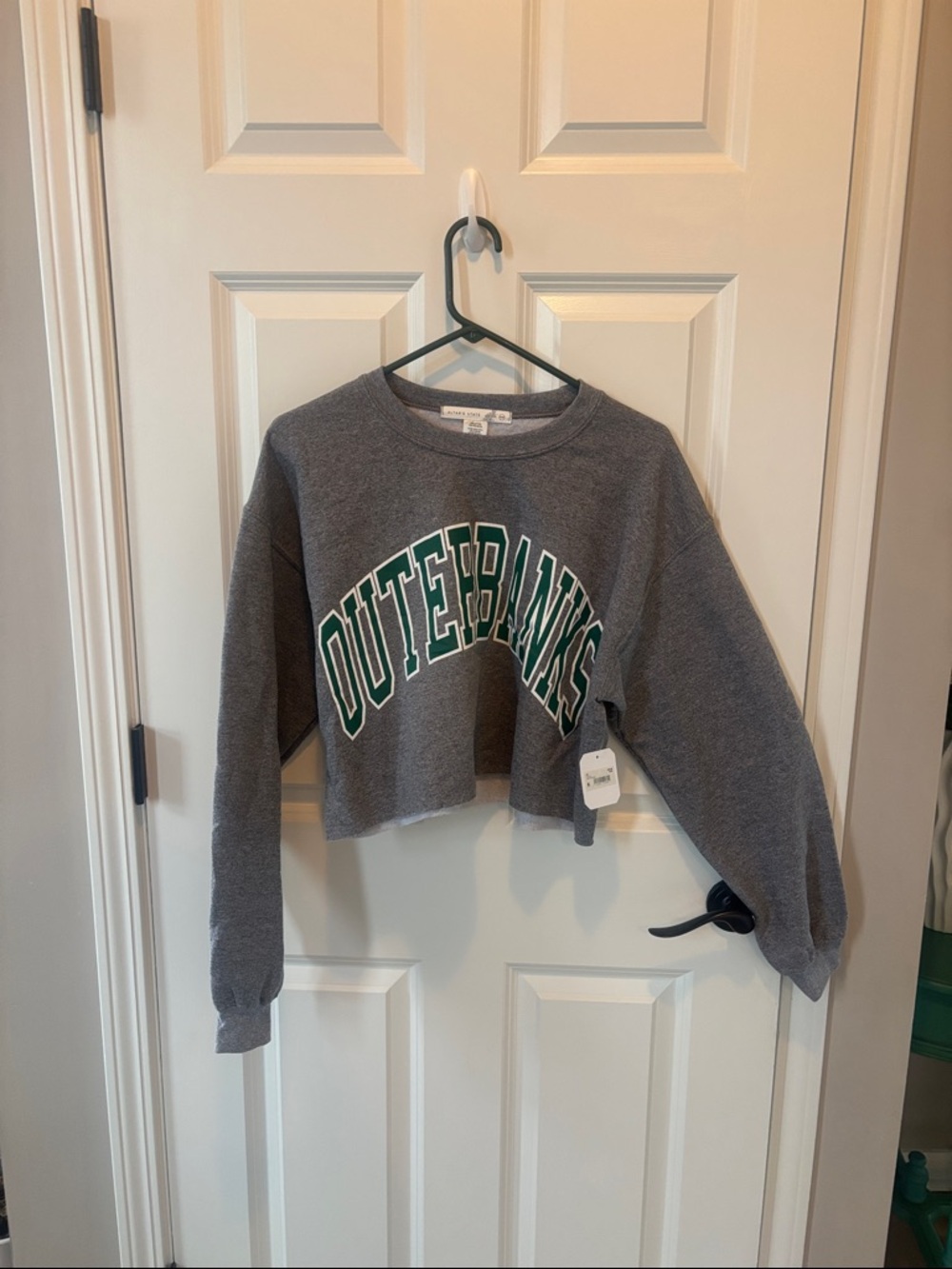 Altar'd State Heather Gray Crewneck Sweatshirt Outerbanks cropped